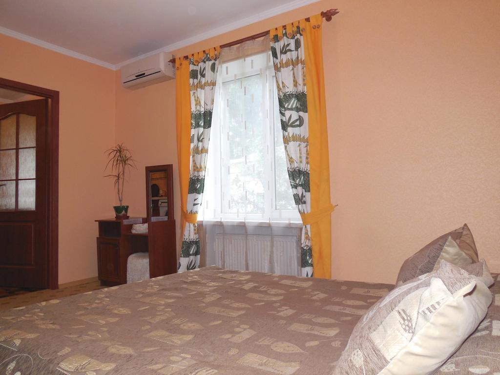 Ekaterininskaya Apartments Odessa Phòng bức ảnh